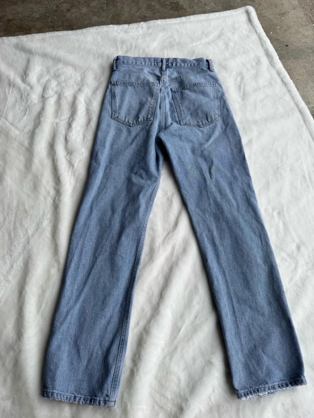 Agolde 90’s Light Blue High-Rise Distressed Jeans – Size 26